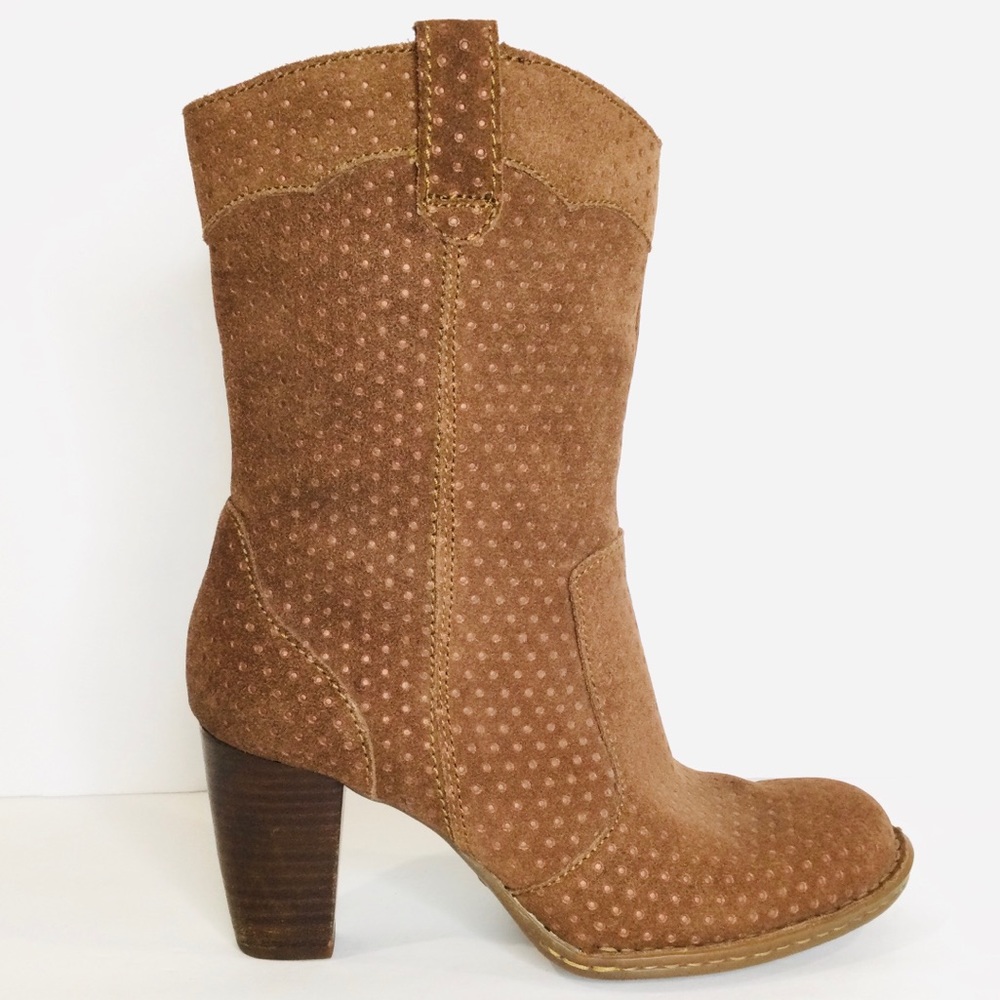 Born Boots